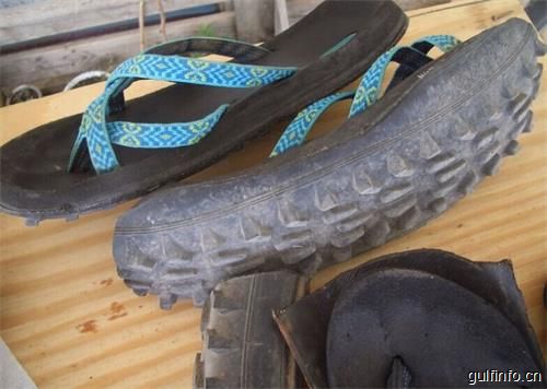非洲流浪街头的孩子通过轮胎做鞋所带来的商机及希望