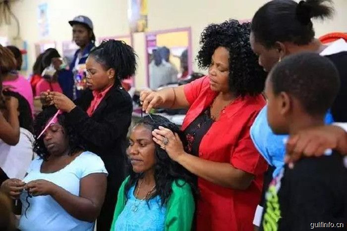 百变发型-非洲女性独特的美,理发生意或假发生产大有市场